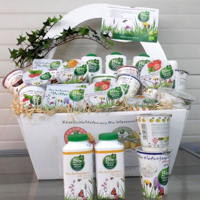 Bio Wiesenmilch Produkte im Geschenkkorb