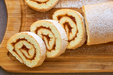 Biskuit-Roulade - Kaiser KG Heimservice